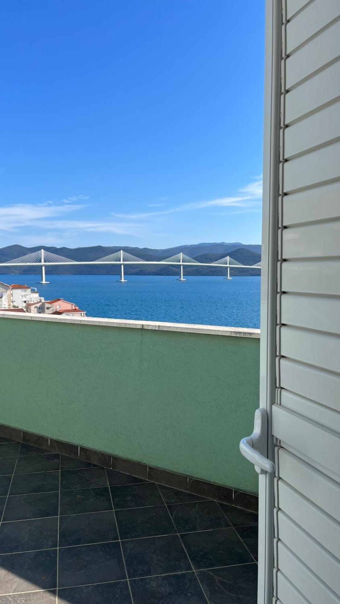 Casa Del Mare Lejlighed Komarna Eksteriør billede