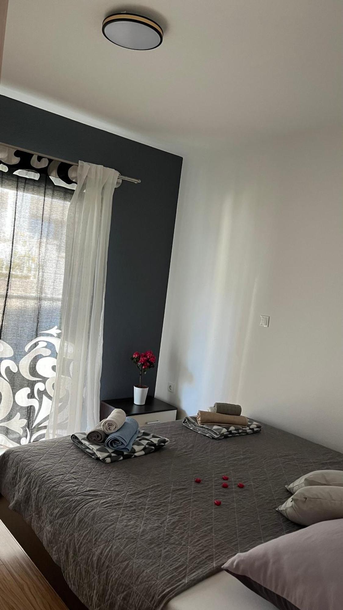 Casa Del Mare Lejlighed Komarna Eksteriør billede